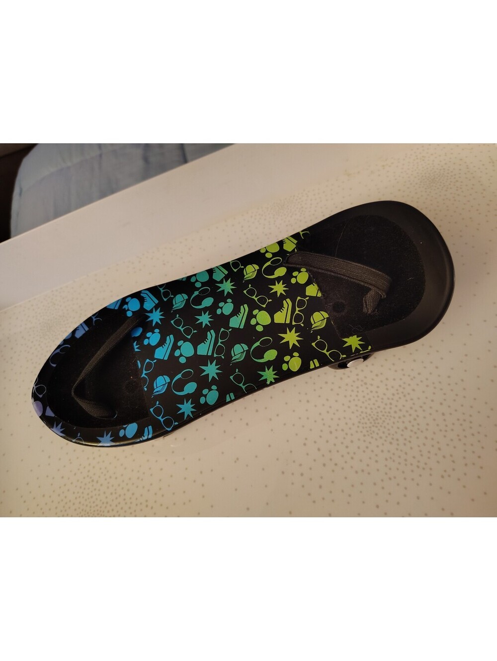 Build a Bear Skateboard Neon Sunglasses Headphones Shoes Design Foot Straps Doll